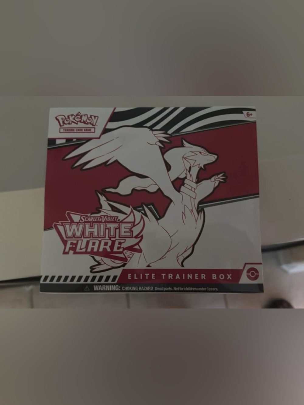 Pokemon White Flare Elite Trainer Box - Red and White